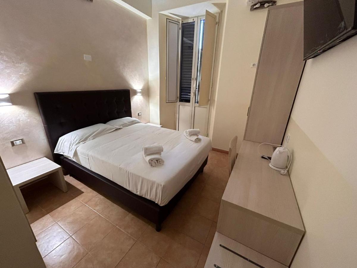 Conte Guesthouse Rzym Zewnętrze zdjęcie